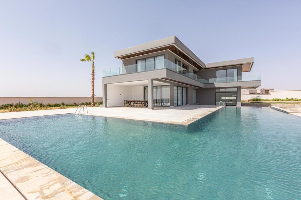 Ines Villa